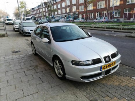 Seat Leon - 1.9 TDI Topsport 6 BAK / 150 PK / Nieuwe A.P.K - 1