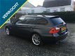 BMW 3-serie Touring - 320i PANODAK - 1 - Thumbnail