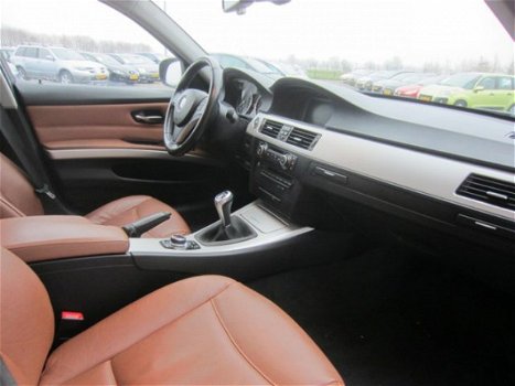 BMW 3-serie Touring - 318i Corporate Lease Luxury Line Bruin Leer, NAVI, afnb - 1