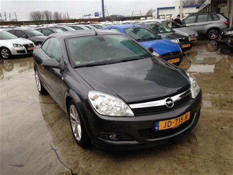 Opel Astra - 1.9 CDTi Cosmo - 1