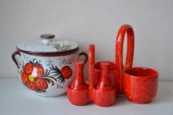 Vintage serviesgoed made in Italy.