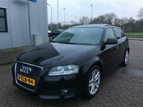 Audi A3 Sportback - 2.0 TDI PANORAMADAK/ RNS-E/ PDC - 1