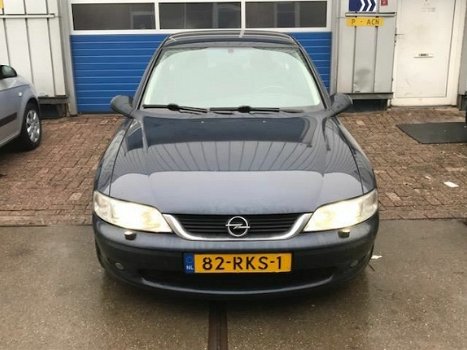 Opel Vectra - 2.5 V6 Diamond Nieuwstaat Automaat Xenon - 1