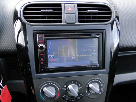 Suzuki Splash - 1.2 Exclusive Automaat Navigatie Airco - 1