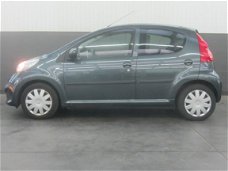 Peugeot 107 - AIRCO * 6 Maanden Bovag garantie * NAP-Pas * 5-deurs. Vingerhoets; Vierde generatie, E