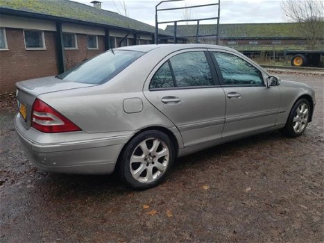 Mercedes-Benz C-klasse - 220 CDI Elegance /NAVI/CLIMA/ BJ 2004/ FACE LIFT MODEL/ EURO 3 - 1