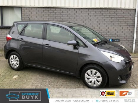 Toyota Verso S - 1.3 VVT-i Dynamic 1.3 VVT-i Dynamic/Camera/cruic control - 1