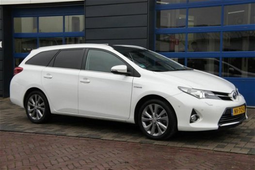 Toyota Auris Touring Sports - 1.8 Hybrid Lease Exclusive - 1