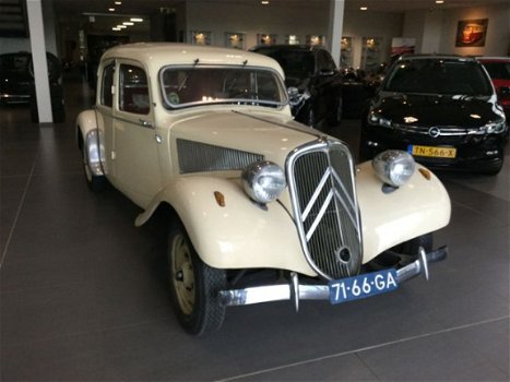 Citroën Traction - Avant - 1