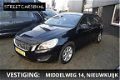 Volvo V60 - 1.6 D2 Kinetic Aut. Nette auto - 1 - Thumbnail