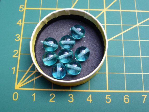 Nr. 528, blauw/groene kralen - nr. 1