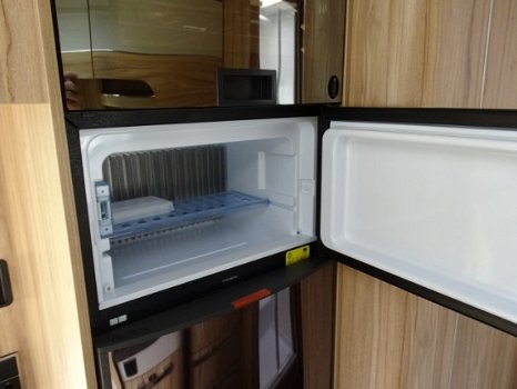 Hymer Exsis-i 678 - 1