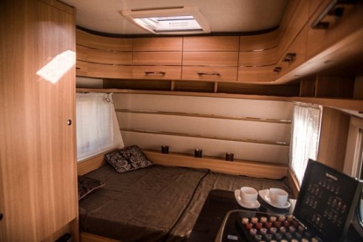 Caravan Comfort Compact 4 - 5