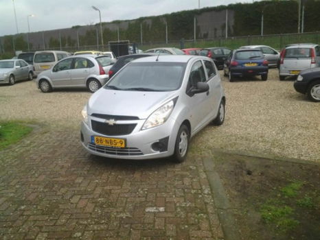 Chevrolet Spark - 1.0 16V LS - 1