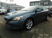 Volvo V40 - 1.6 T4 Summum AUTOMAAT / NL-AUTO/ LEER / NAVIGATIE / ZEER MOOI - 1 - Thumbnail