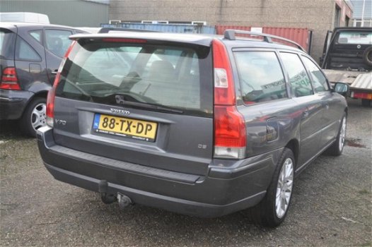 Volvo V70 - 2.4 D5 Edition II AUTOMAAT, MOTOR DEFECT EX BPM EXPORT - 1