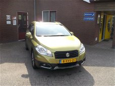 Suzuki SX4 S-Cross - 1.6 "Exclusieve Navi"