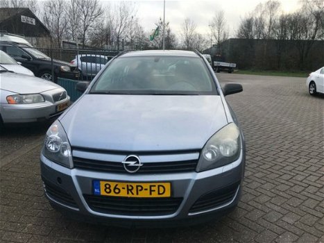 Opel Astra - 1.7 CDTi 100pk Essentia Euro4 - 1