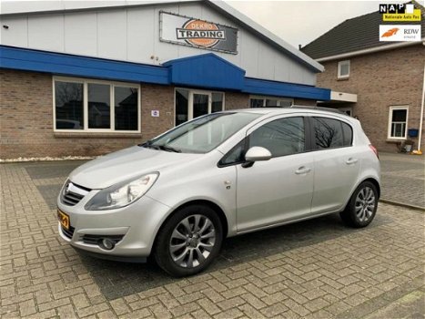 Opel Corsa - 1.4-16V '111' Edition airco cruise Privancyglass lichtmetaal - 1