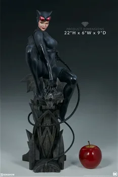 Sideshow Collectibles Catwoman Premium Format - 0