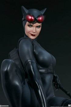 Sideshow Collectibles Catwoman Premium Format - 1