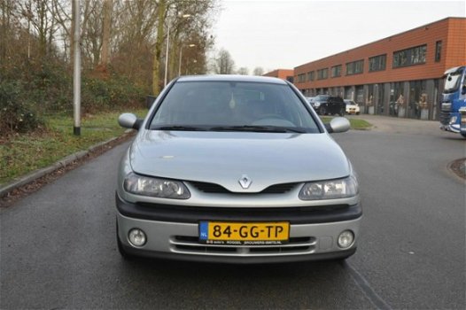 Renault Laguna - 1.6-16V RXI CLIMA/ELEKTR. PAKKET NETTE STAAT - 1