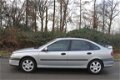 Renault Laguna - 1.6-16V RXI CLIMA/ELEKTR. PAKKET NETTE STAAT - 1 - Thumbnail