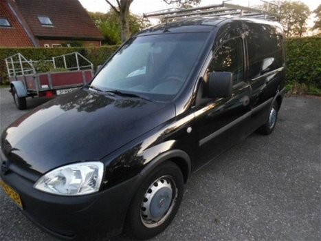 Opel Combo - 1.3 CDTi, motor loopt niet 06-53154478 - 1