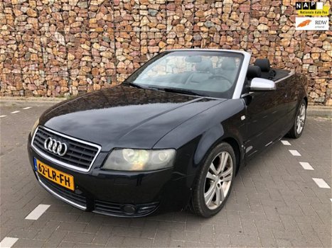 Audi A4 Cabriolet - 3.0 V6 Exclusive - 1