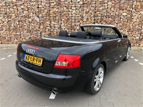 Audi A4 Cabriolet - 3.0 V6 Exclusive - 1