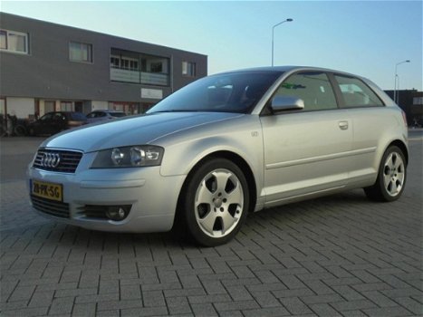 Audi A3 - 2.0 FSI Ambition - 1