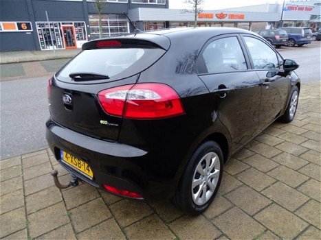 Kia Rio - 1.2 CVVT COMFORT PACK - 103890 Km - Airco - trekhaak - Mp3 - 1