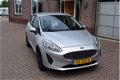 Ford Fiesta - 1.1 Trend Navigatie, PDC geen afleveringskosten - 1 - Thumbnail