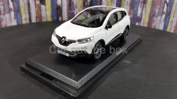 Renault Kadjar 2015 wit 1:43 Norev - 2