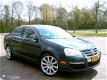 Volkswagen Jetta - 2.5i 20V 5-cil AUTOMAAT 18 - 1 - Thumbnail