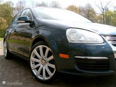 Volkswagen Jetta - 2.5i 20V 5-cil AUTOMAAT 18