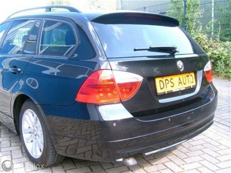 BMW 3-serie Touring - - 318d Executive VOL LEER DVD SPELER GRATIS NIEUWE APK BIJ LEVERING - 1