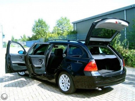 BMW 3-serie Touring - - 318d Executive VOL LEER DVD SPELER GRATIS NIEUWE APK BIJ LEVERING - 1