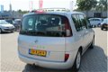 Renault Espace - 2.0 DCI EXPRESSION airco, climate control, radio cd speler, 6 persoons, trekhaak, l - 1 - Thumbnail