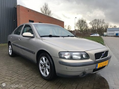 Volvo S60 - I 2.4 Edition nieuwe apk let op Motor slaat niet aan - 1