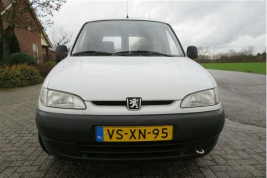 Peugeot Partner - Benzine met Slechts 87000 km - 1