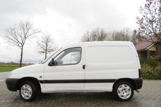 Peugeot Partner - Benzine met Slechts 87000 km - 1