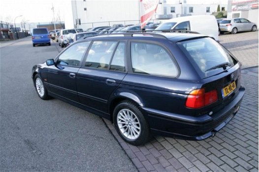 BMW 5-serie Touring - 520i Executive - 1
