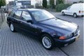 BMW 5-serie Touring - 520i Executive - 1 - Thumbnail