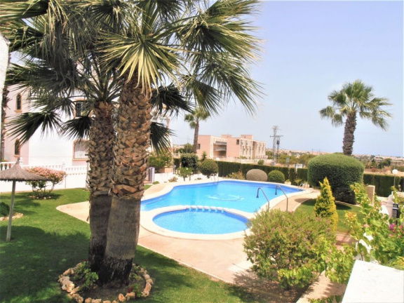 Tof appartement in VILLAMARTIN met balkon bij zwembad en golfbanen - nr. 1