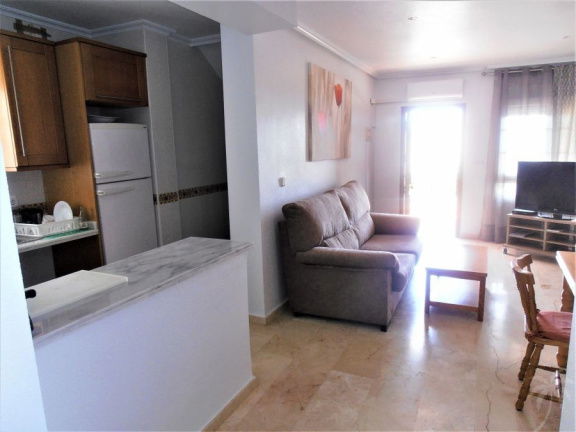 Tof appartement in VILLAMARTIN met balkon bij zwembad en golfbanen - Afbeelding 8