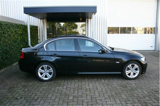 BMW 3-serie - 316i Black & Silver Line Clima/Leer. Financiering vanaf € 190 per maand - 1