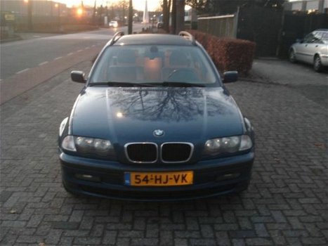 BMW 3-serie Touring - 320i Executive Automaat - 1