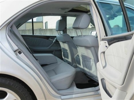 Mercedes-Benz E-klasse - 320 CDI Avantgarde E320 cdi Avantgarde Bose Stoelventilatie - 1