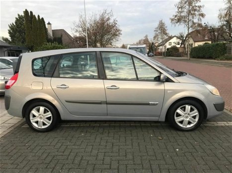 Renault Grand Scénic - 2.0-16V Dynamique Comfort automaat/airco/7persoons - 1
